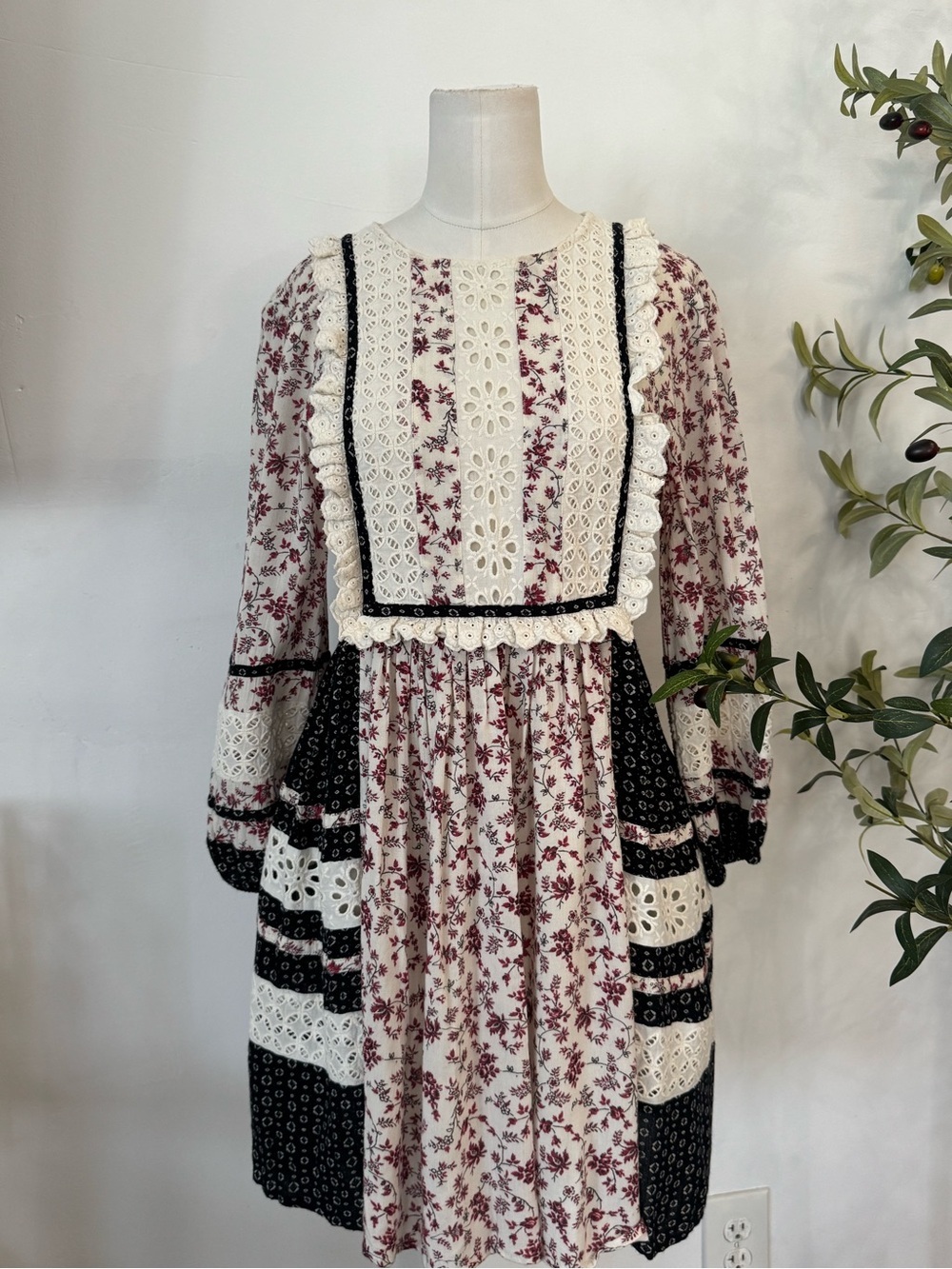 Seen worn keep - Floral Lace Trim Boho Mini Dress XS Cottagecore Prairie